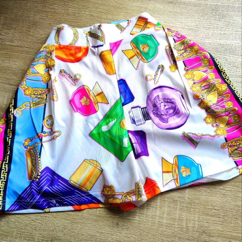 Baroque shorts suit - Picture 3 of 5